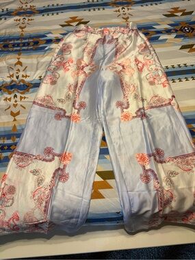 Silky Wide-Leg Printed Lounge Pants in Pale Blue & Ivory